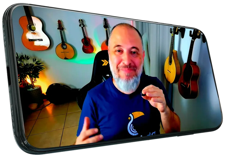 Aula do Clube do Samba e Choro no celular
